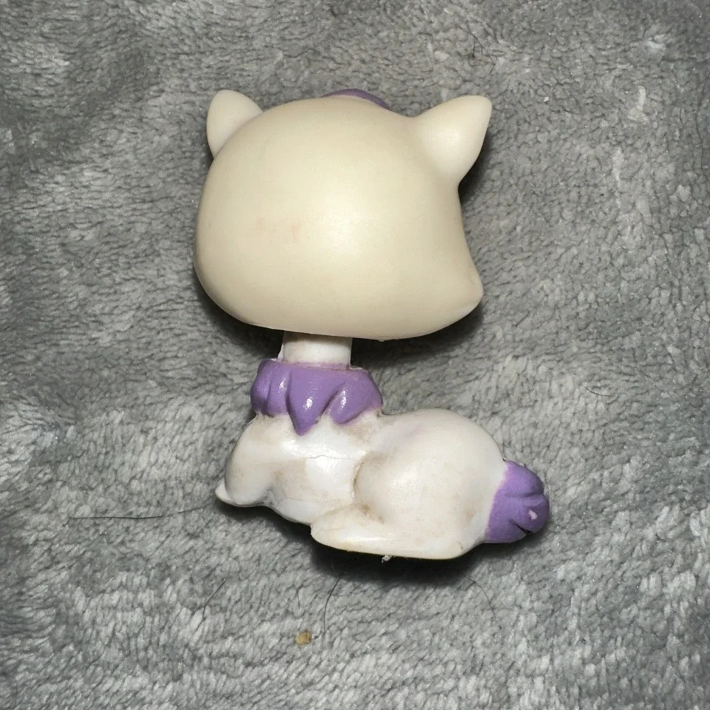 Hasbro Littlest Pet Shop Cat‎